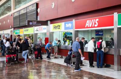 The €10 billion competition: rent-a-car companies have to bid to stay in Spanish airports