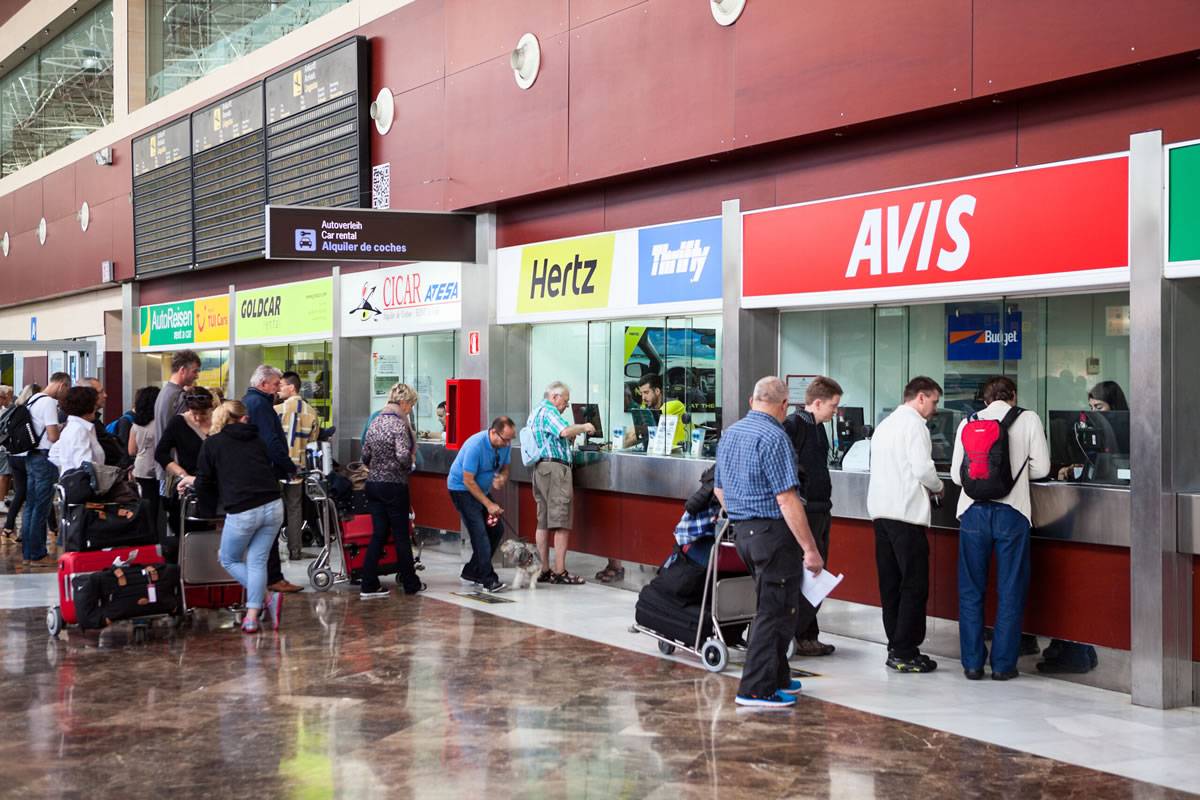The €10 billion competition: rent-a-car companies have to bid to stay in Spanish airports