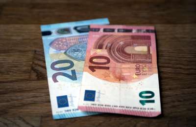 Demystifying Digital Investments for Students