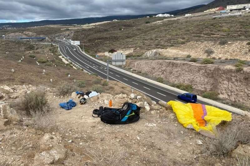 36-year-old man injured in paragliding accident in the south of Tenerife