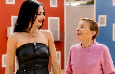 ‘Sticky Vicky’, the famous entertainer from Tenerife, dies aged 80 in Benidorm