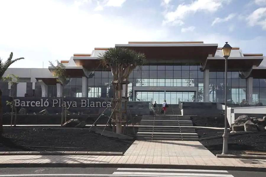 The biggest hotel in Lanzarote opens in Playa Blanca