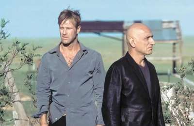 Ben Kingsley and Aaron Eckhart are filming 'Deep Water' in Gran Canaria
