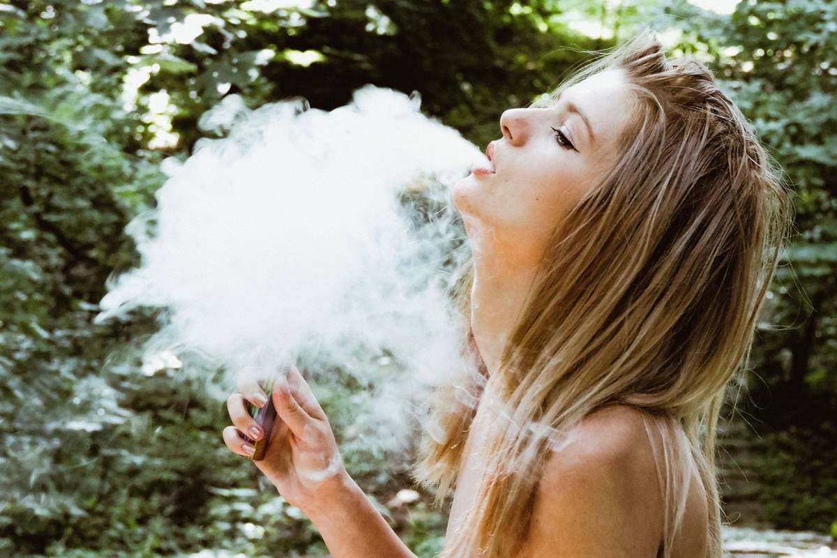 Smoking Trends in Spain: Are Canarian Youths Bucking the Trend?