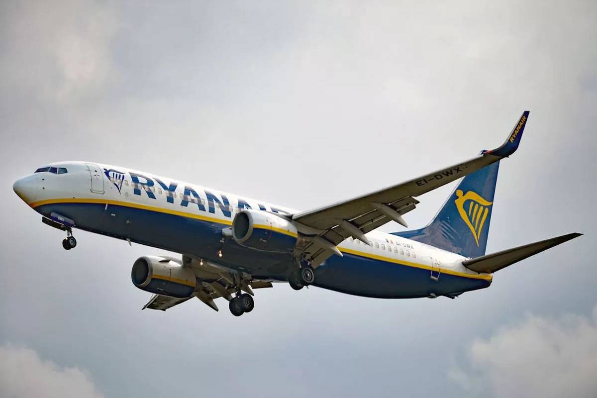 Chaos for passengers stuck in Tenerife after 24-hour flight delay