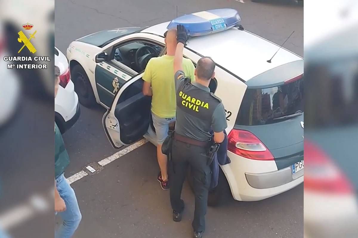 Two arrested for defrauding 26 victims of €25,000 in property rental scam in Tenerife