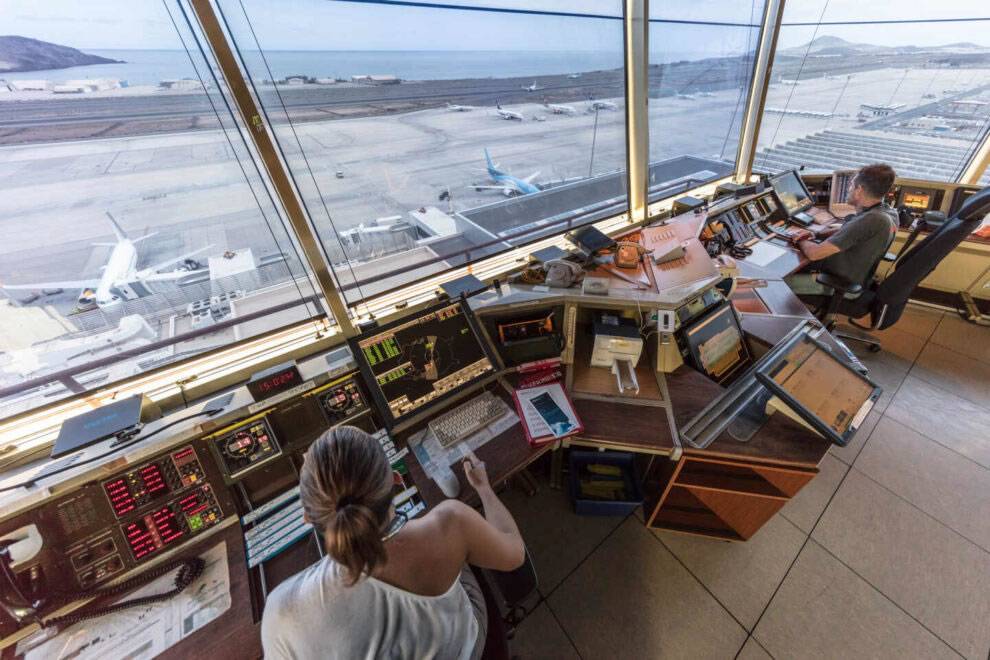 GOOD NEWS: Air traffic controllers in the Canary Islands choose NOT to strike over Christmas