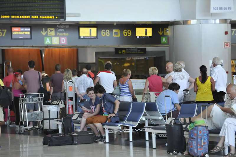 Baggage delays and flight cancellations at Gran Canaria Airport in the last 24 hours