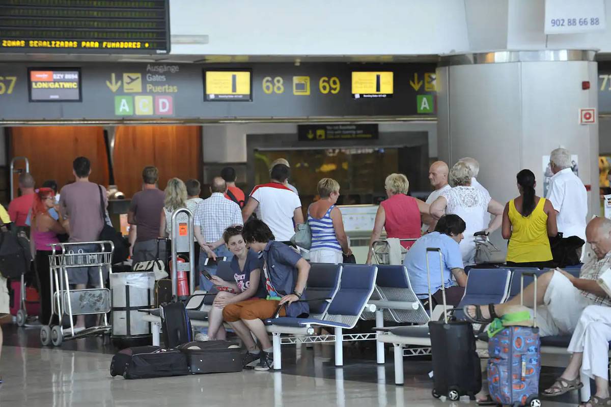 Baggage delays and flight cancellations at Gran Canaria Airport in the last 24 hours