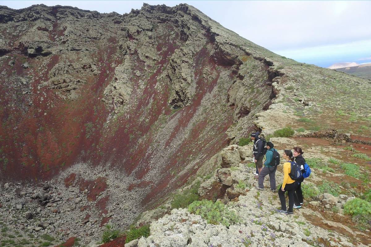 Tourist guides demand controlled access to natural areas to preserve them