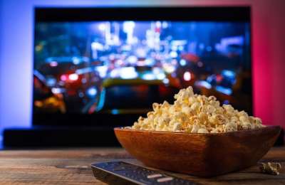 5 Entertainment Activities to Enjoy When You’re Home