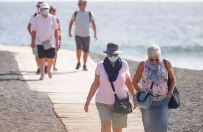 Canary Islands brings back mandatory use of masks in healthcare centres from Tuesday