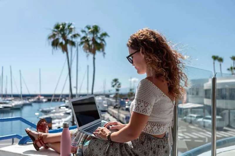 Student trips to the Canary Islands: Rest and study