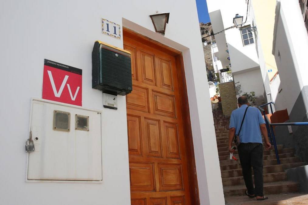 The Canarian Vacation Rental Association calls for "Tougher Measures" against illegal holiday lets