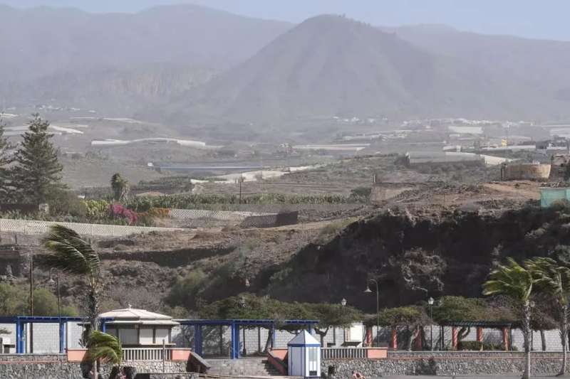 More calima this Wednesday in the Canary Islands getting thicker this afternoon