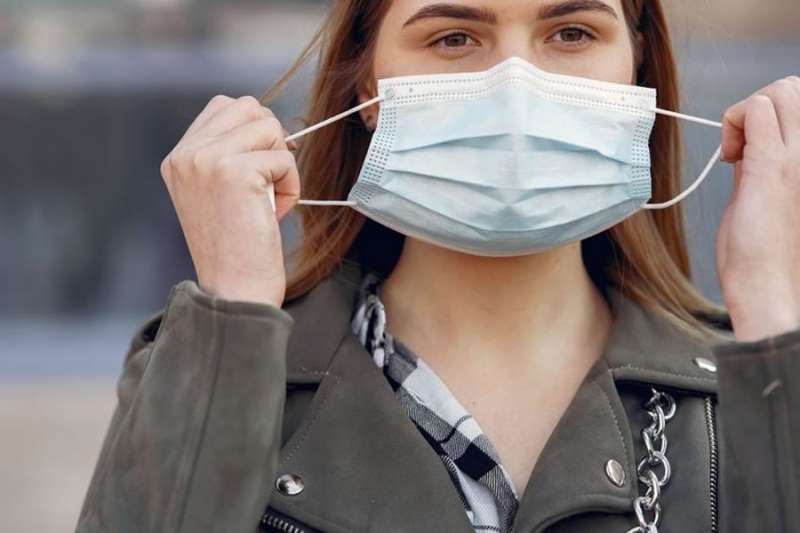 Mandatory use of masks is lifted in Canarian healthcare centres
