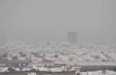 Haze returns to the Canary Islands 