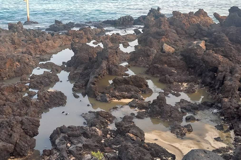New sewage discharges force beach closure in Punta Mujeres