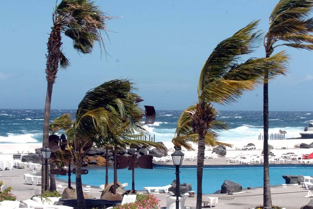 AEMET issues yellow and orange weather warnings in Tenerife and the western islands AEMET issues yellow and orange weather warnings in Tenerife and the western islands