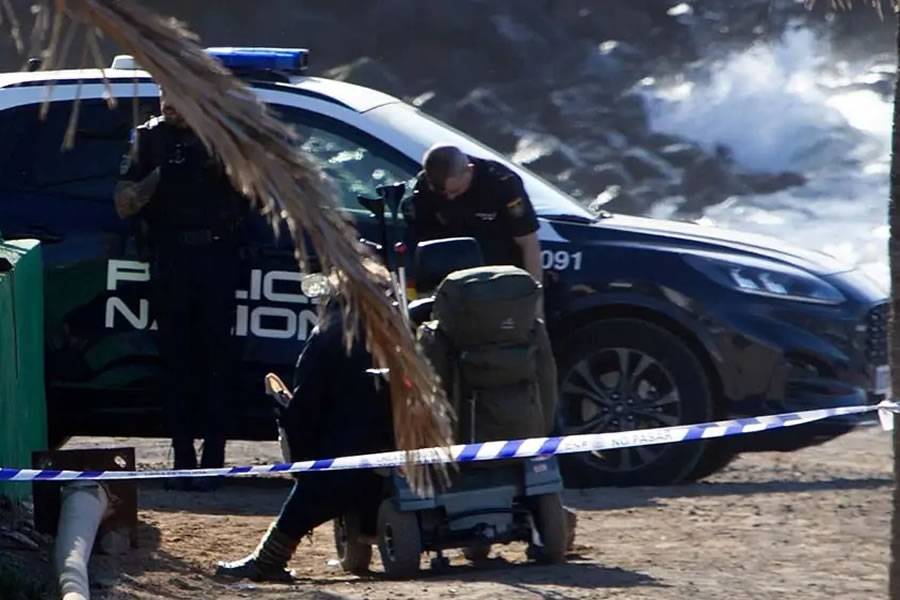 Woman found dead on a mobility scooter on Los Cristianos beach