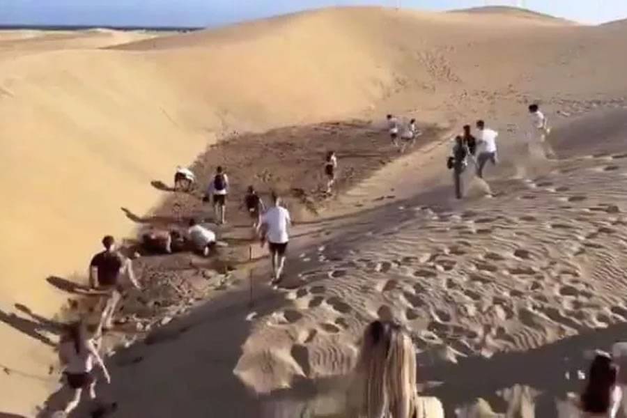 Outrage as influencer hides €1,000 prize in sand dunes and followers dig it up