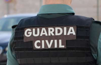 Hotel cleaner arrested for stealing British tourist's €16,000 ring in south Tenerife