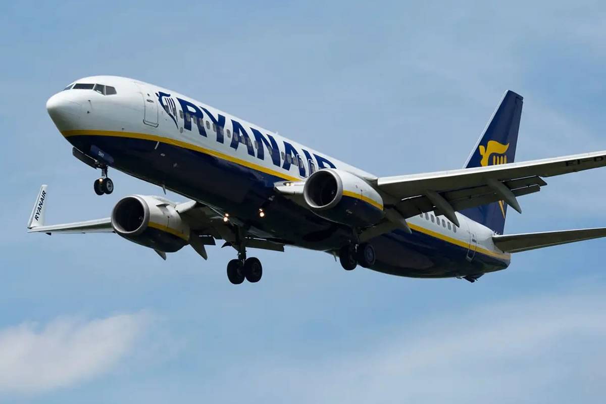 Ryanair warns that passengers face higher flight prices this summer