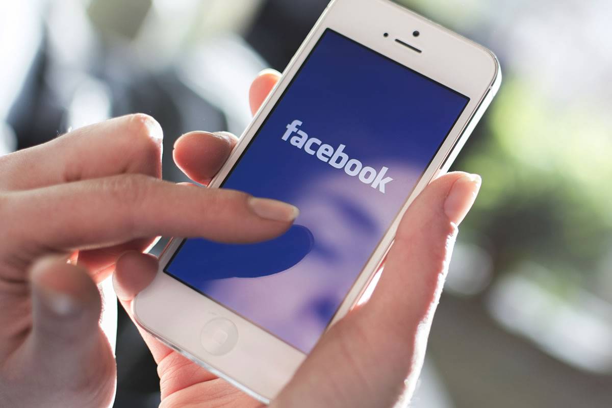 Global outage of Facebook and Instagram leaves millions without access to social media