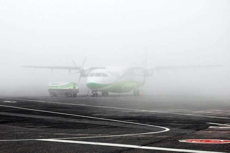 Flight diversions due to fog in Tenerife