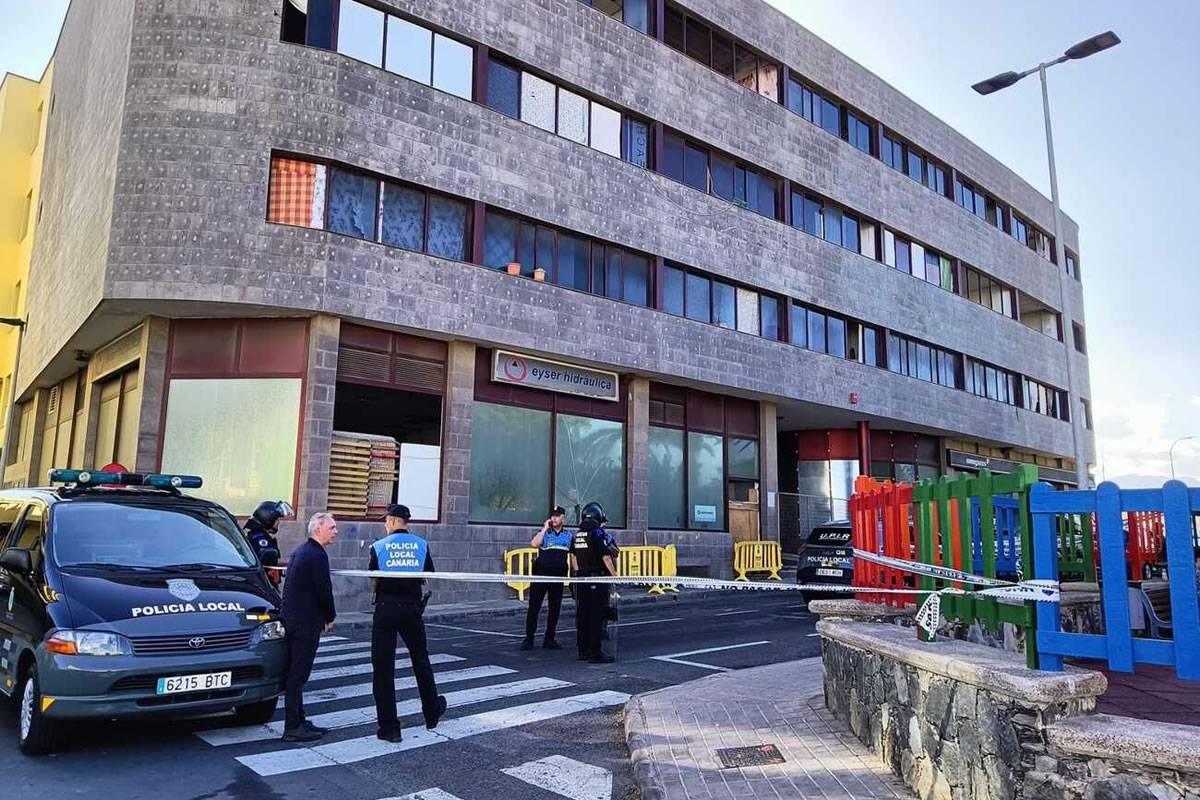 Fire in a building occupied by 40 squatters in Gran Canaria