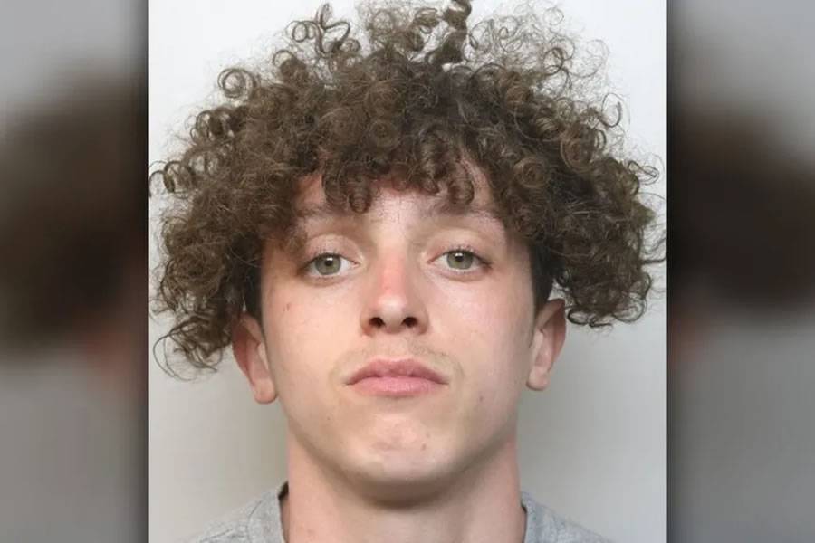 Killer flies to Tenerife for a holiday before being arrested at UK airport Killer flies to Tenerife for a holiday before being arrested at UK airport