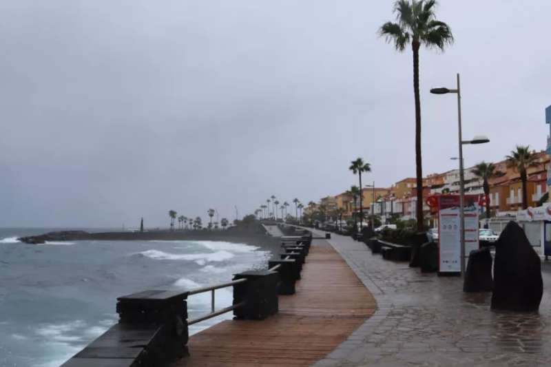 Yellow weather warnings are activated across the Canary Islands for storms, rain and wind
