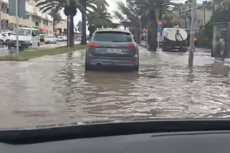 Pájara has closed all municipal facilities and raised red flags on all beaches 