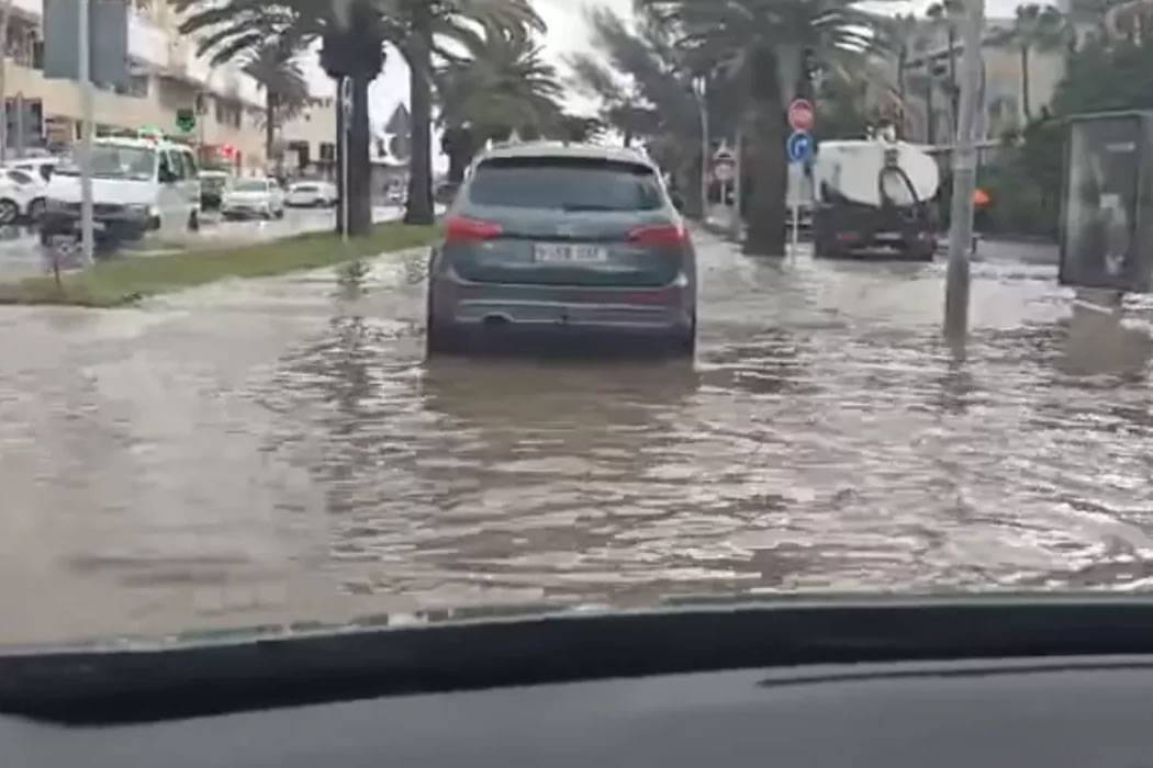 Pájara has closed all municipal facilities and raised red flags on all beaches 