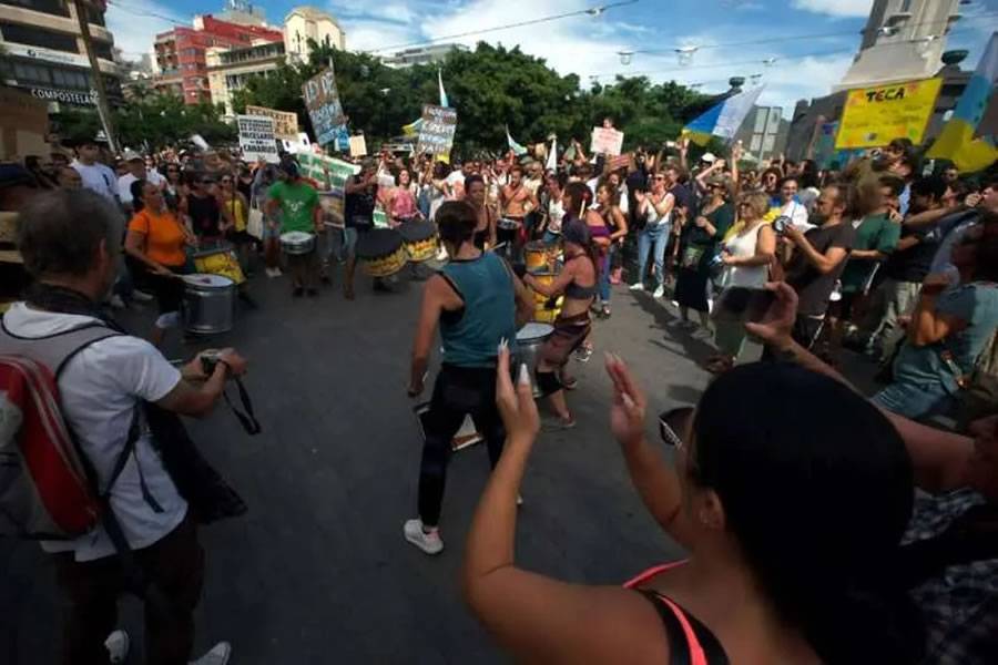 Gran Canaria joins the protests against tourist overcrowding on the Island