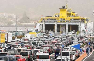 Traffic warning as 50,000 passengers will pass through Los Cristianos port this Easter