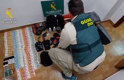 Three arrested for armed robbery of a petrol station in El Medano valued at €17,000