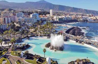 The iconic Martianez Lake fully reopens after a major renovation 