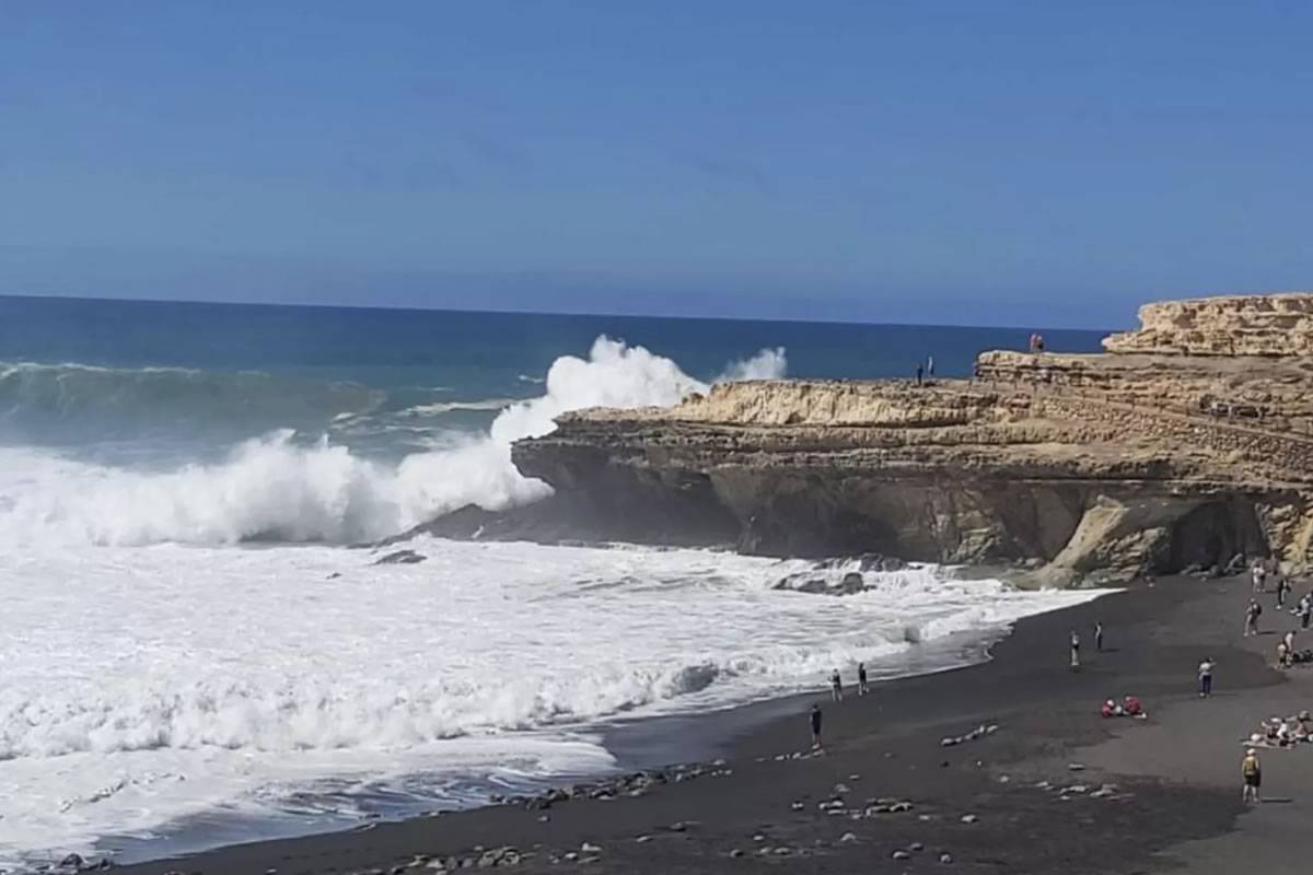 Woman who ignores warnings that Ajuy caves are closed is rescued by helicopter