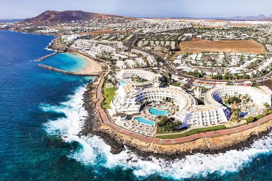 New 700-bed hotel authorised in Lanzarote amidst overcrowding debate