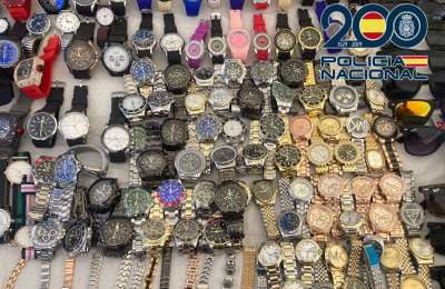 National Police arrest 9 people in Costa Adeje for selling counterfeit goods