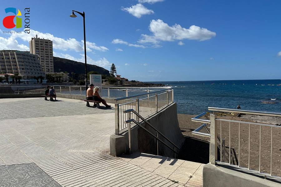 Repairs to the sea wall and beach accesses on the Los Cristianos promenade are completed