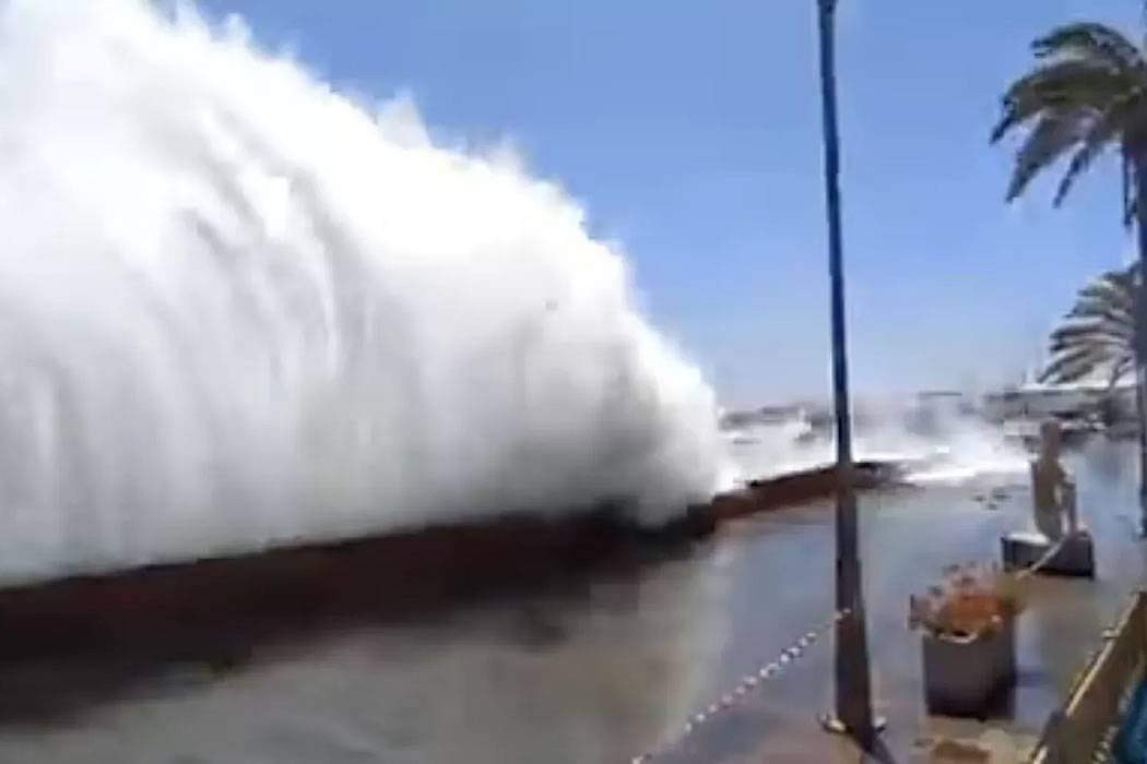 Alert activated for risk of coastal flooding in Fuerteventura and Lanzarote