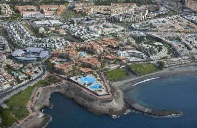 Hoteliers in Tenerife offer to build homes for workers with regulated rental prices
