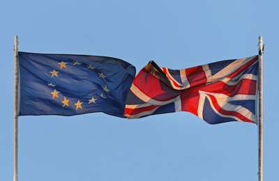 EU proposes a deal with the UK to make it easier for the under 30s to work abroad