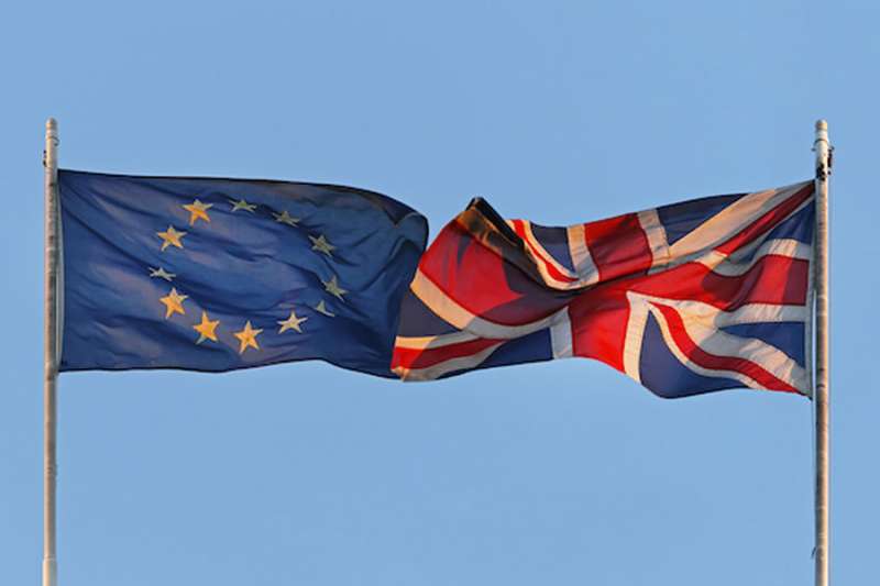 EU proposes a deal with the UK to make it easier for the under 30s to work abroad