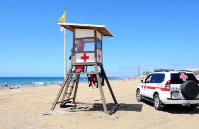 Beach lifeguards call protest: ‘People's lives are at stake’