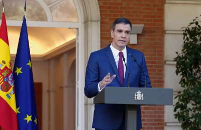 Sanchez will continue as Prime Minister "with even greater strength"