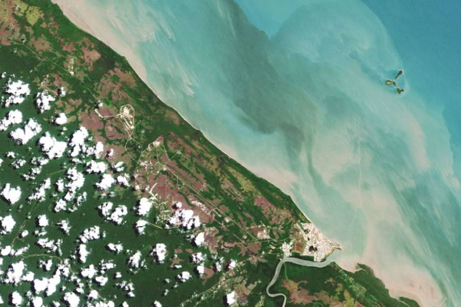 Satellite cameras for predicting and monitoring earthquakes