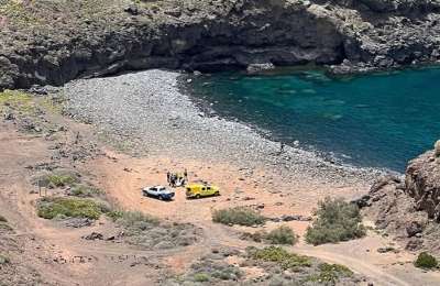 Dead body of a man found floating in the sea by Juncal Beach 